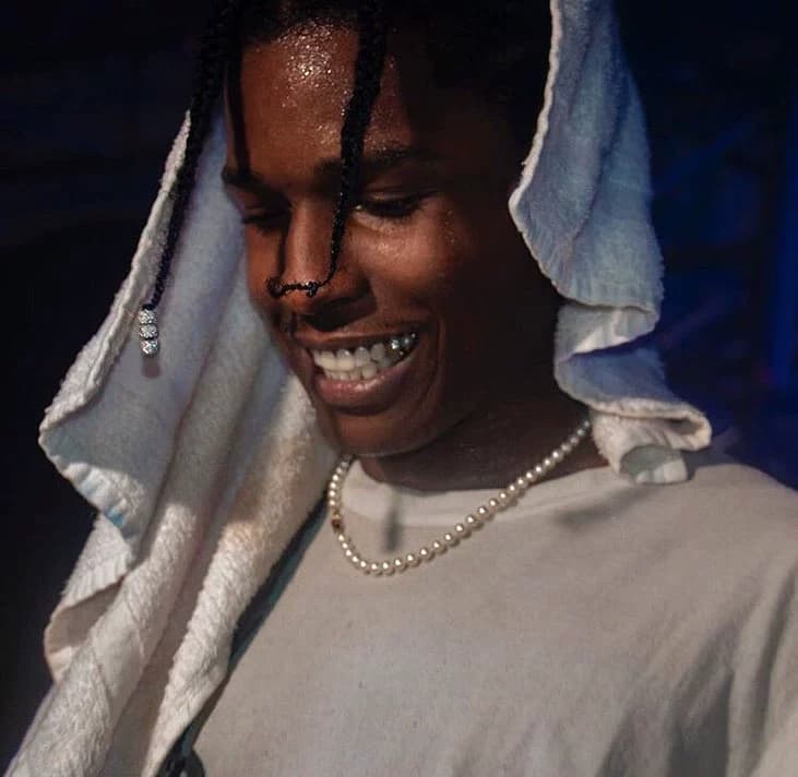 European and American popular ASAP ROCKY same retro artificial pearl necklace men's and women's hip hop clavicle chain couple choker
